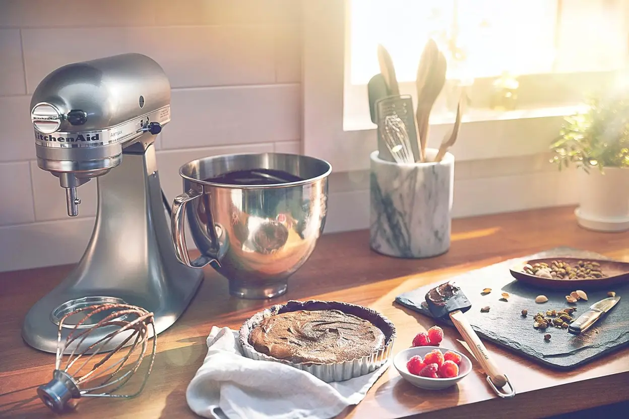 KitchenAid KSM150FEER Value Bundle Artisan 5 Quart Stand Mixer